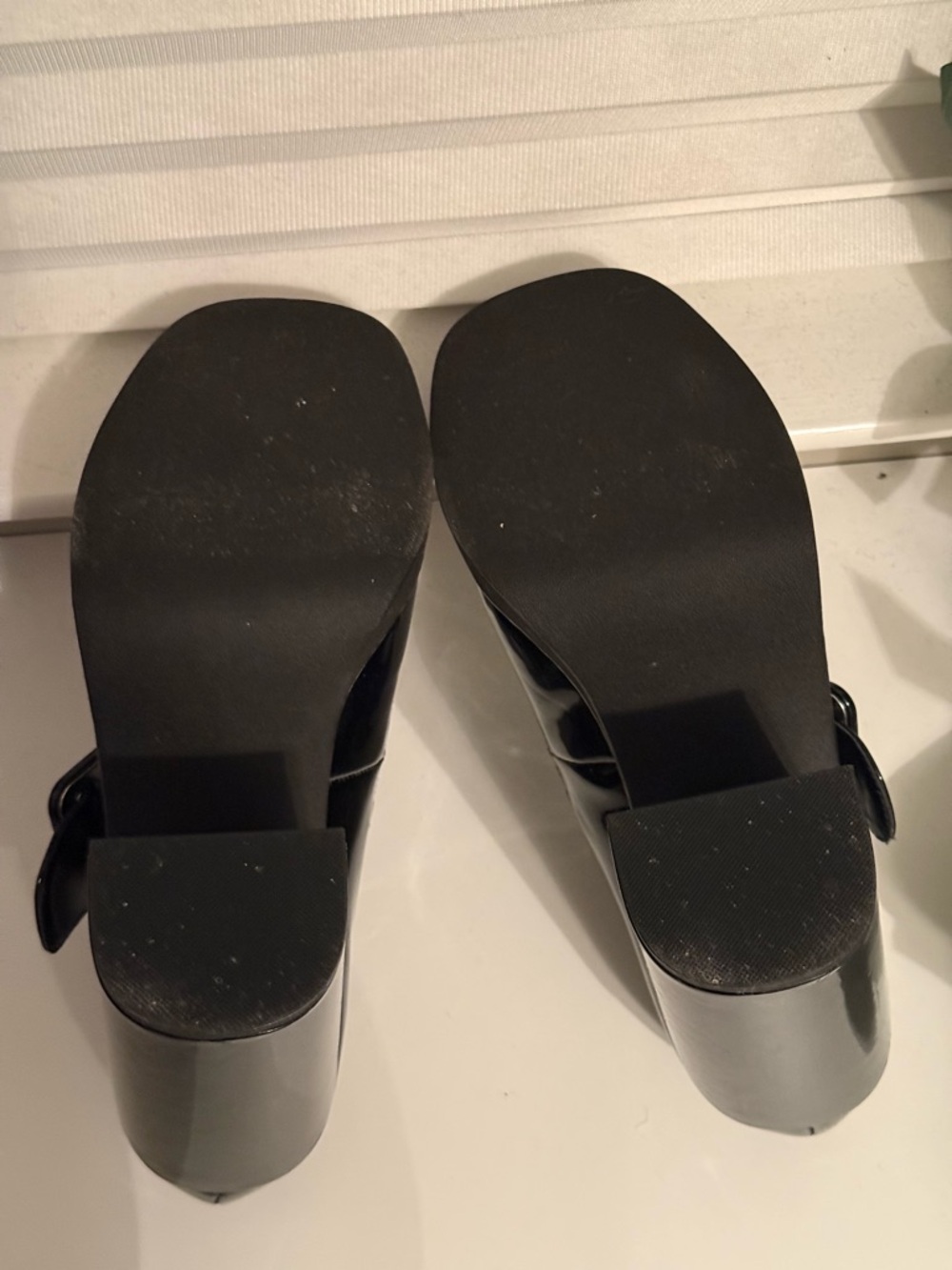 Steve Madden Black Patent Mary Jane Block Heels with Buckle - Picture 5 of 6